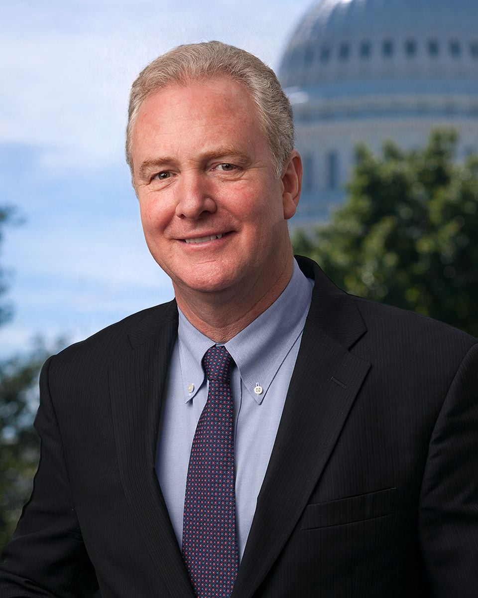 Ông Chris Van Hollen