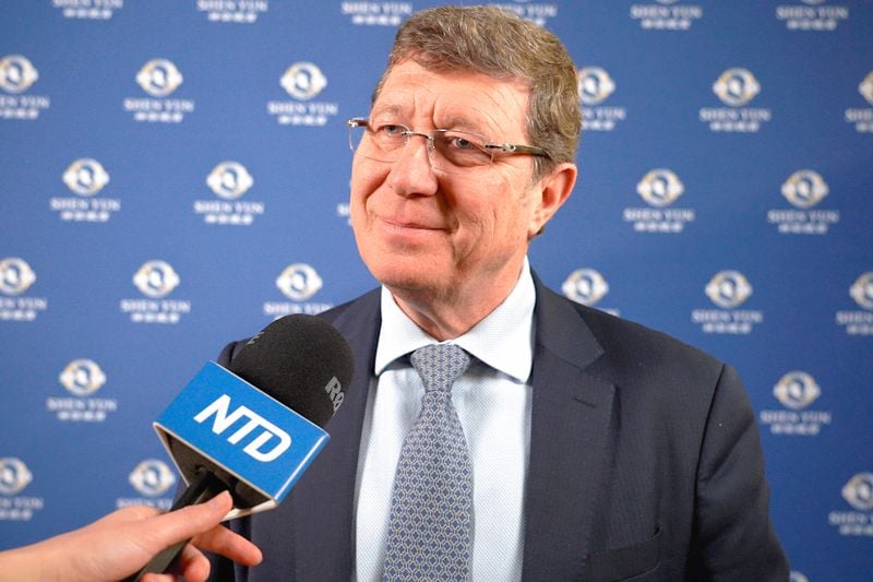 Ông Mauro Poggia