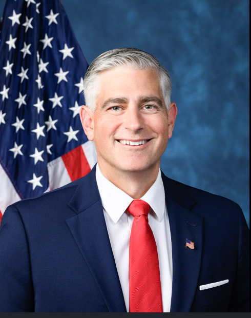 Ông Michael Baumgartner