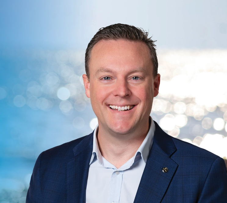 Ông Chris Crewther MP