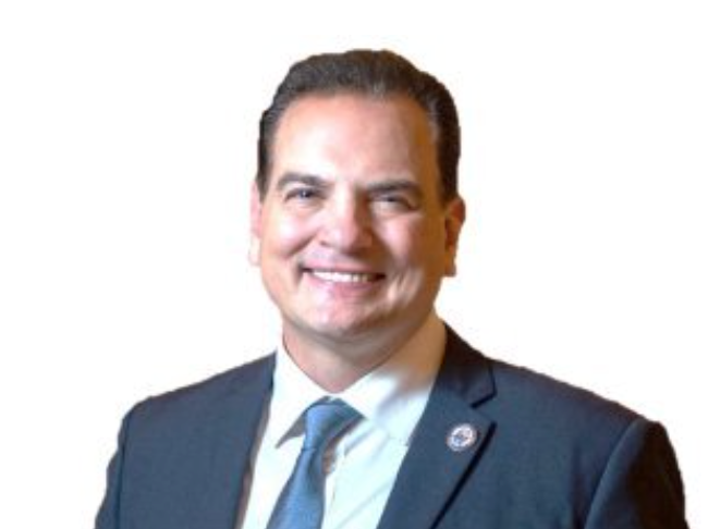 Ông Nicholas Scutari